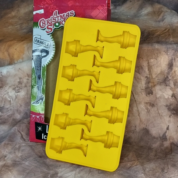 A Christmas Story movie Leg Lamp shaped Ice Cube silicone mold/tray - Picture 4 of 7